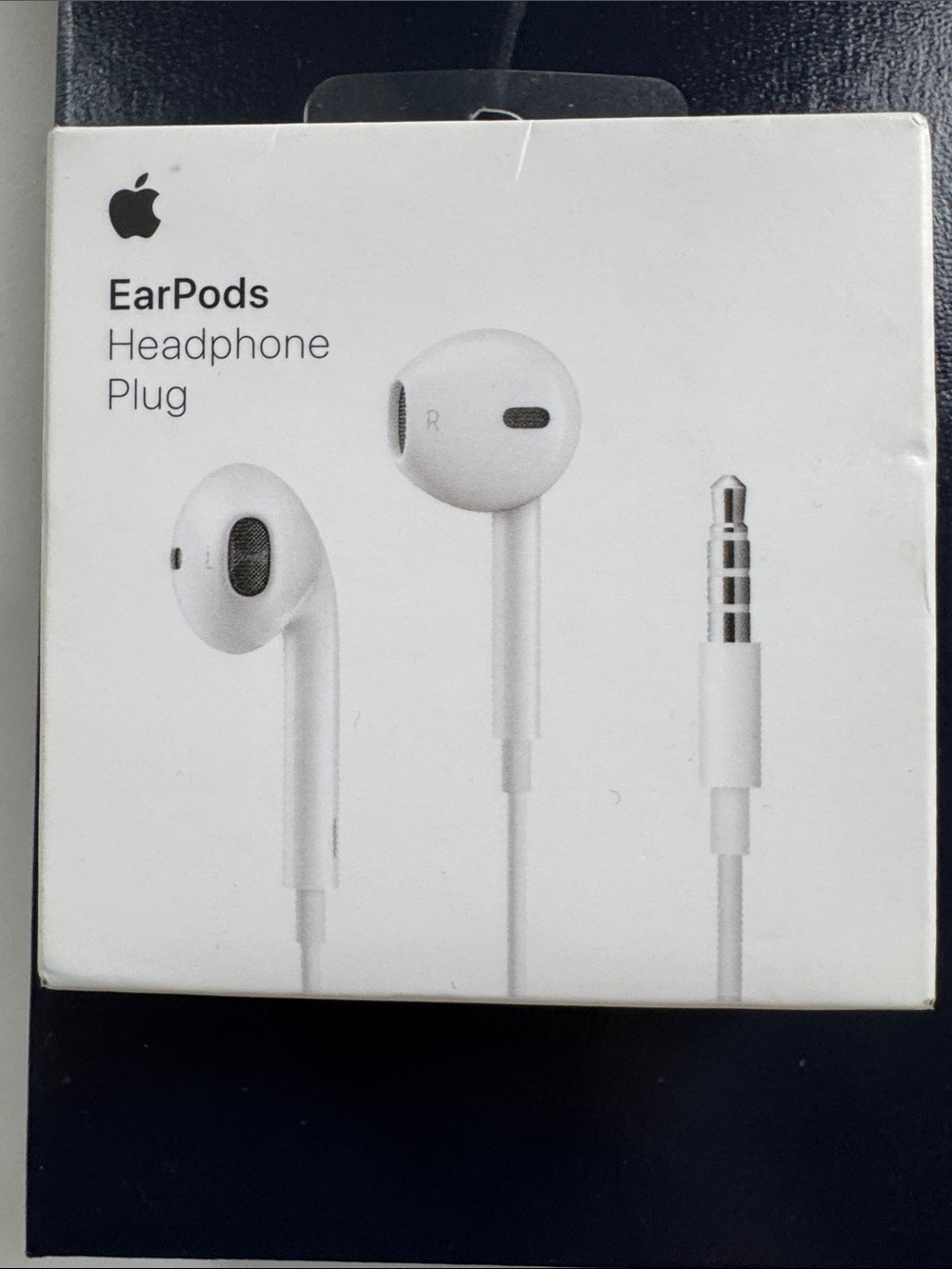 Apple White EarPods with 3.5mm Plug
